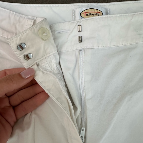 Talbots White Shorts- Size 10 Petite - Picture 4 of 7